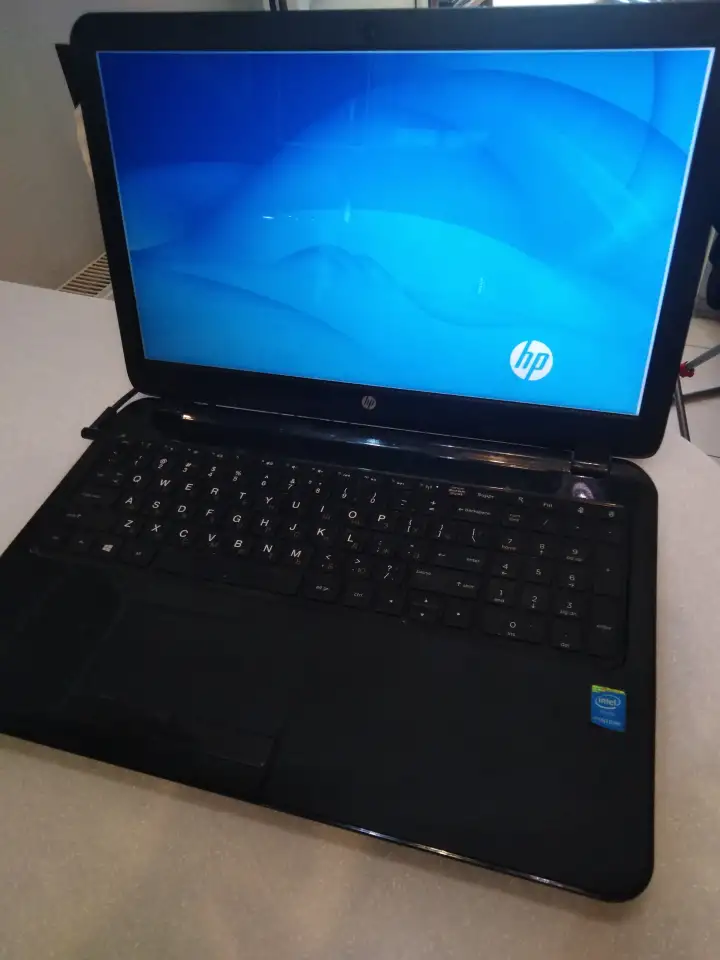HP 15-r105ne ноутбук 4 ядра intel, фотография 1