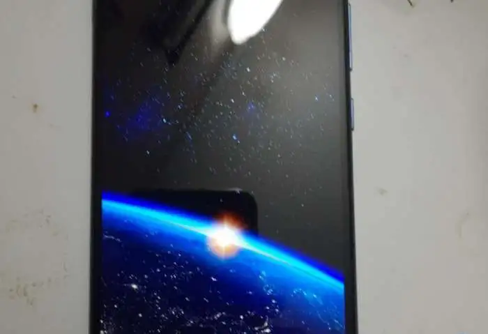 Телефон asus zenfone max m2, фотография 1