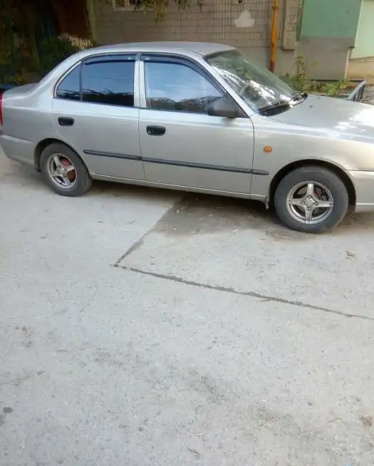 Акцент Hyundai Accent, фотография 5