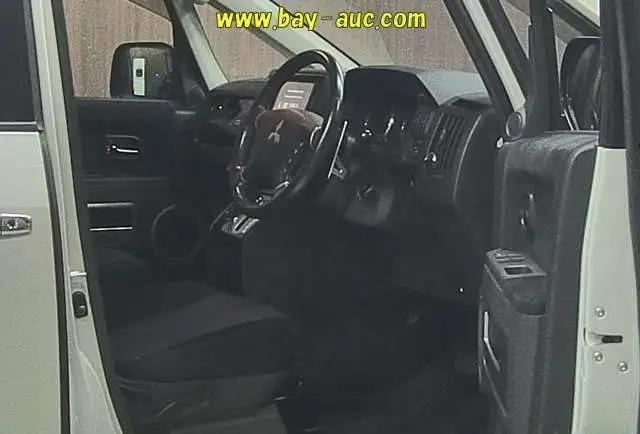 Mitsubishi Delica D5, фотография 3