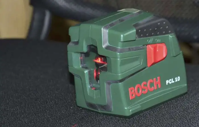 Лазерный нивелир с перекрестными лучами Bosch PCL 10 Basic, фотография 3