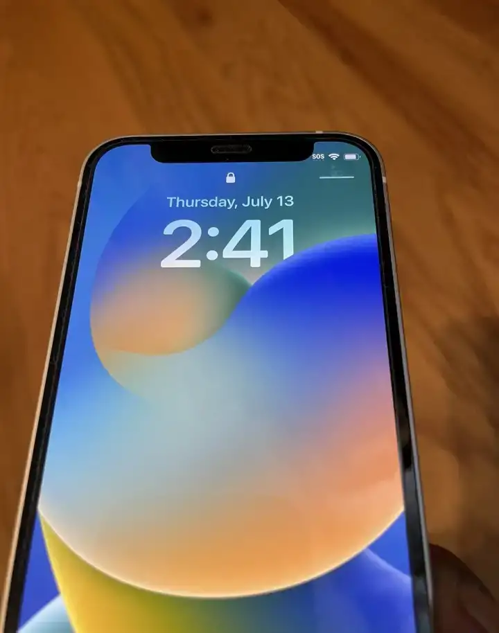 Продается iPhone 12 128gb (white), фотография 3