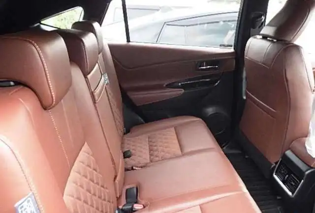Продажа автомобилей Toyota Harrier, фотография 8
