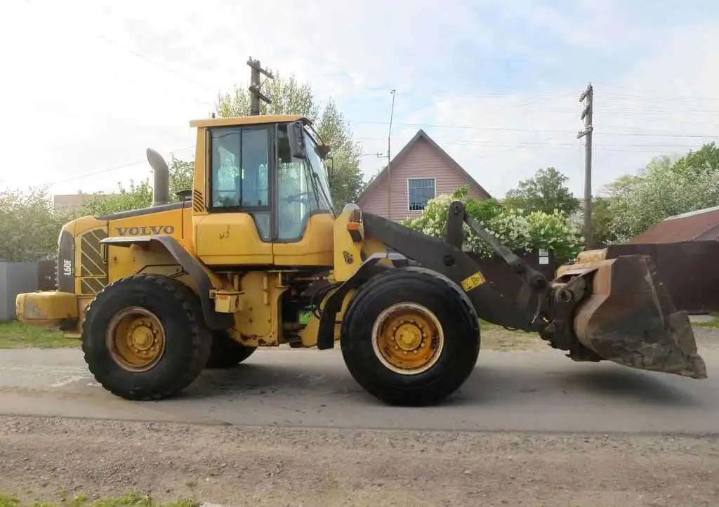 Фронтальный погрузчик Volvo 60, 2,2 м3, фотография 1