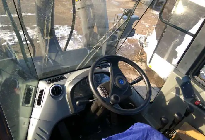 Фронтальный погрузчик xcmg LW300FN (ZL30FV) 2020, фотография 6