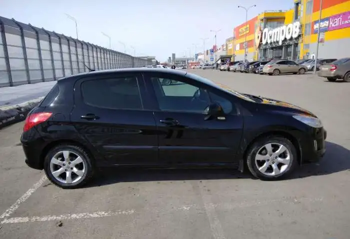 Peugeot 308 1.6 MT 2010, фотография 7