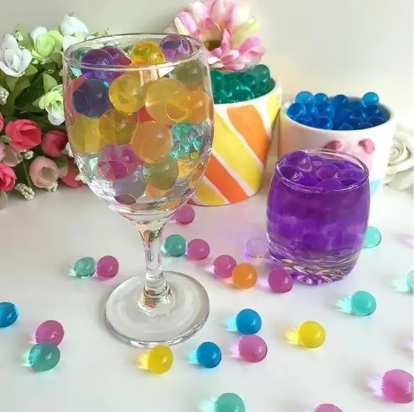 Шарики Orbeez, растущие в воде, фотография 3