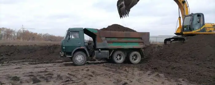 Доставка щебень, песок, чернозём, ГПС, снос зданий, разработка котлованов, бой кирпича, ФАБ, фотография 1