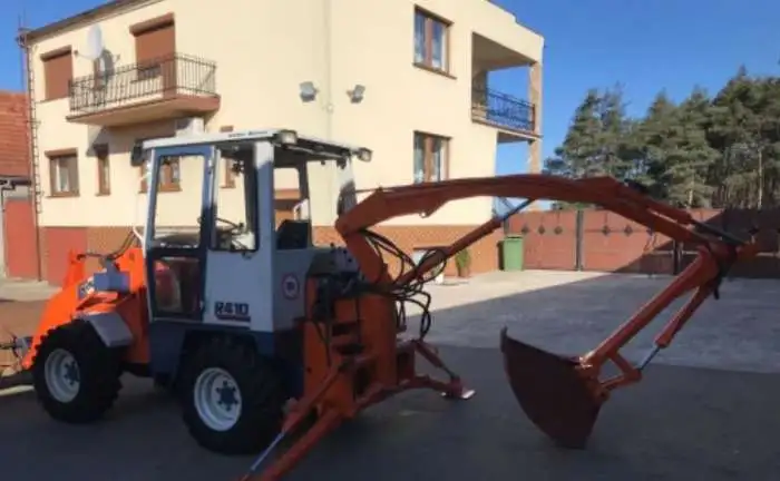Сочлененный погрузчик Kubota R410, фотография 5