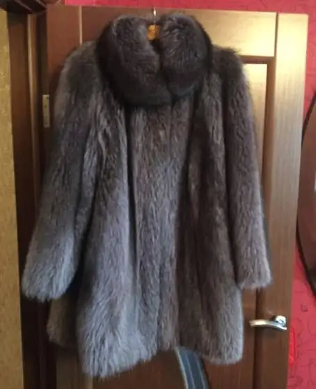  срочно продам енотовую шубу, фотография 2