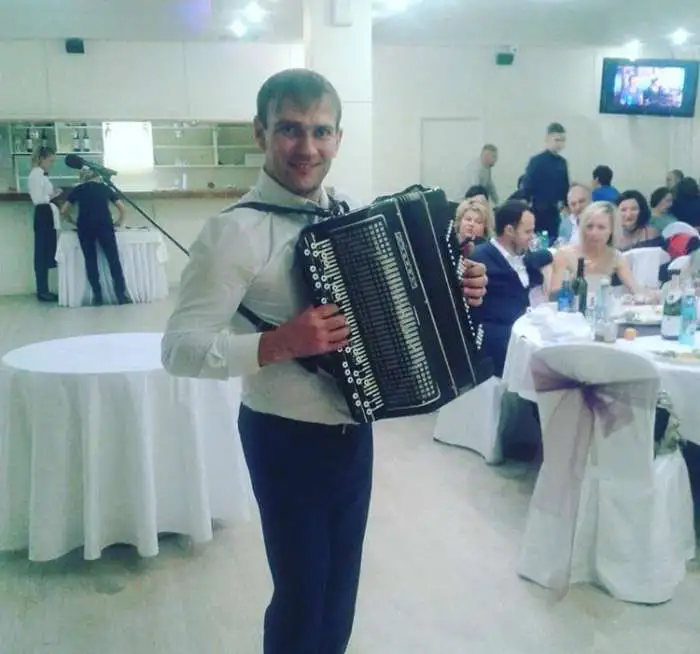 Поющий ведущий Иван Агафонов., фотография 5