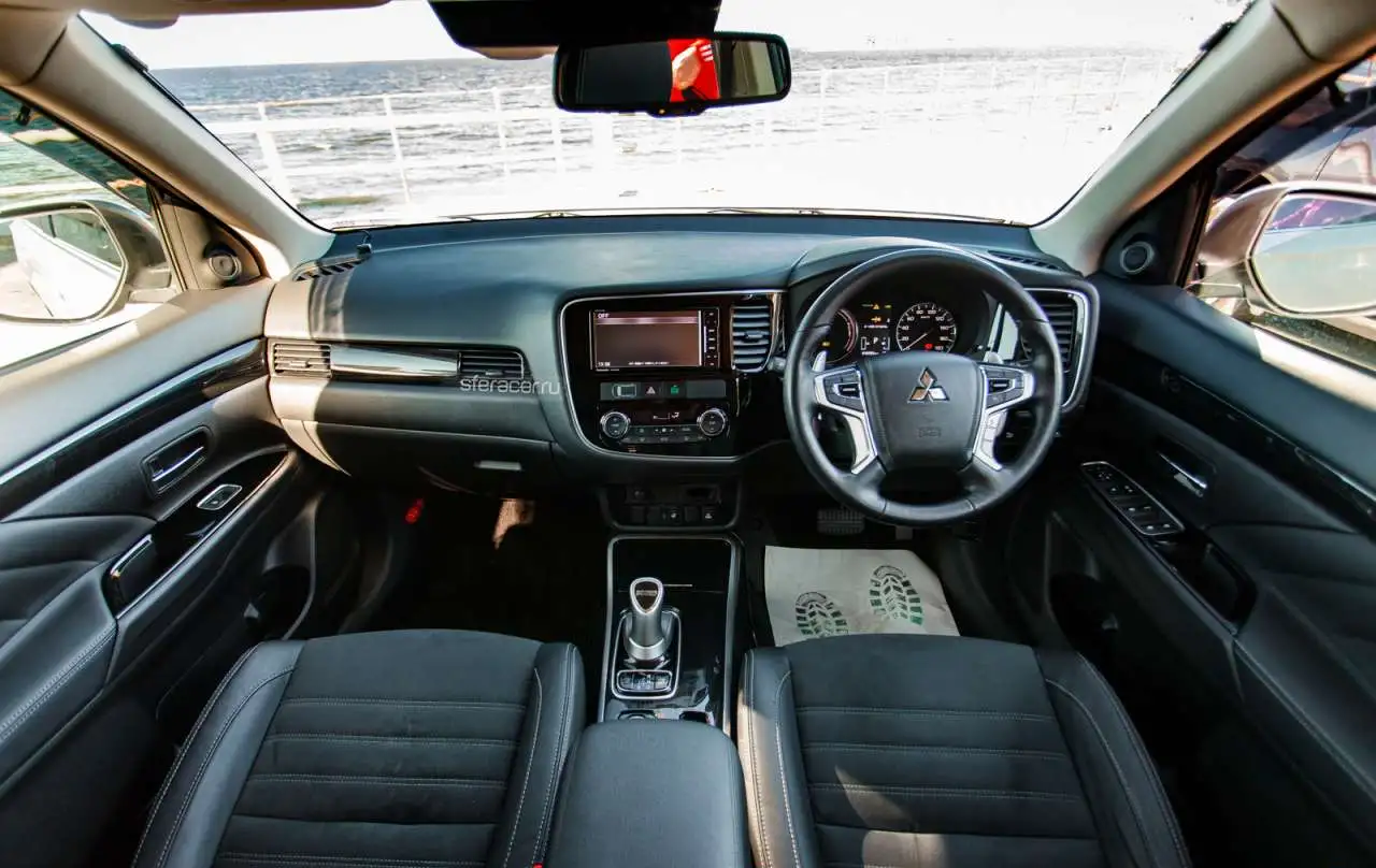 MITSUBISHI OUTLANDER PHEV GG2W 2017Г  ПРОДАЕТСЯ В ОТЛИЧНОМ СОСТОЯНИИ С АУКЦИОНОВ ЯПОНИИ ПОД ЗАКАЗ, фотография 11