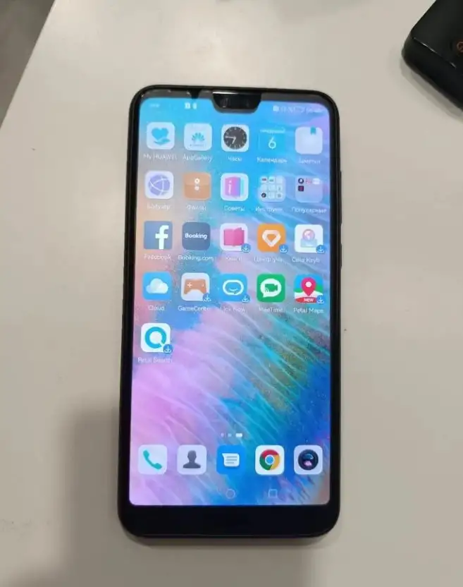 HUAWEI P20 Pro 6128 ГБ, фотография 1