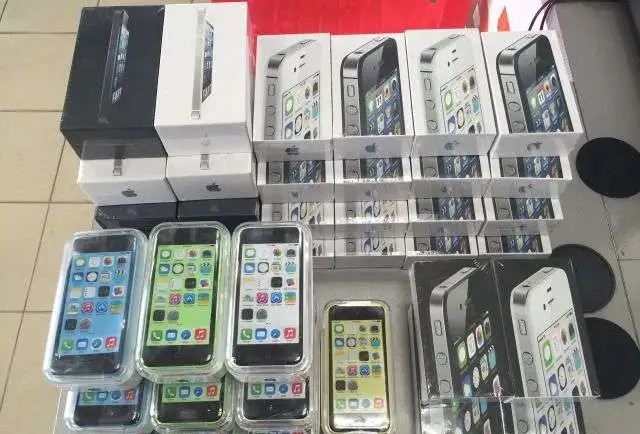 Новые iPhone 4s/5/5c/5s/6/6s Гарантия. Магазин, фотография 3