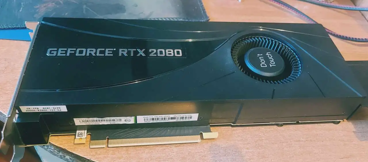 Nvidia RTX 2080, фотография 1
