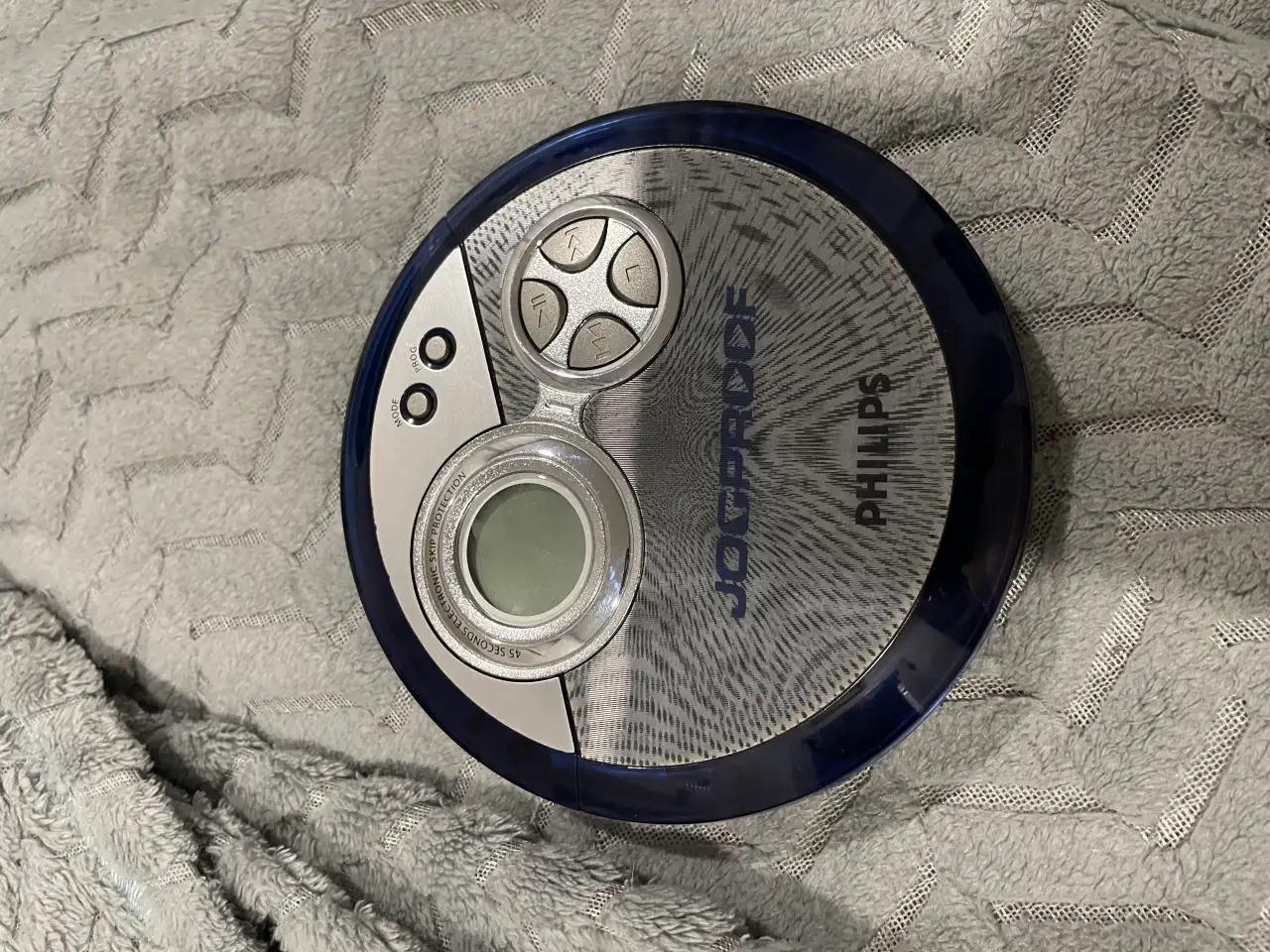 Cd player и cd музыкальные диски, фотография 1