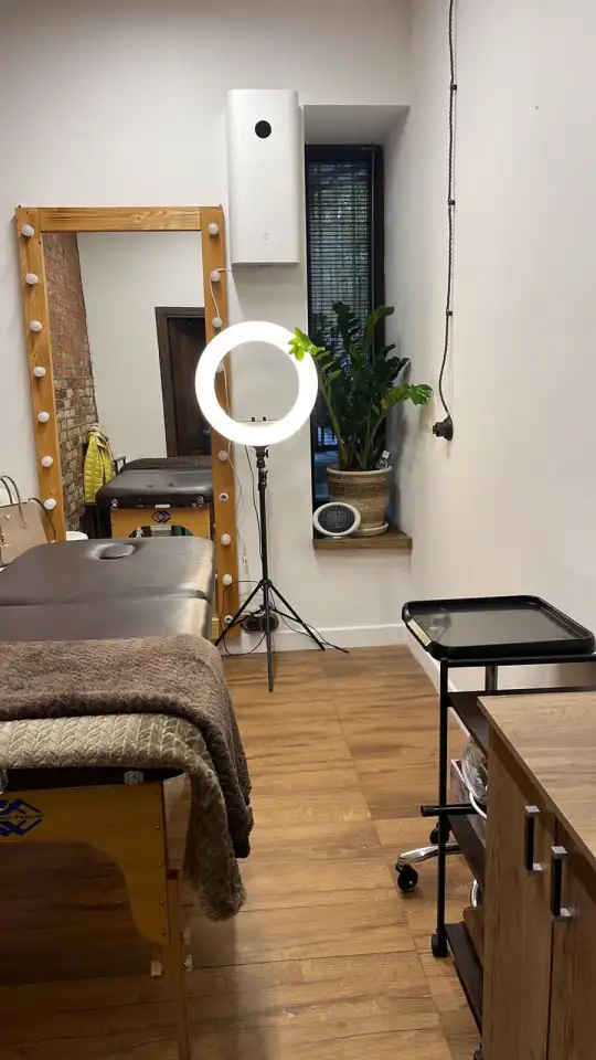 Тренинги по массажу лица и Косметология, фотография 2
