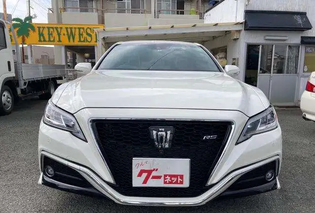 Продажа автомобилей Toyota Crown, фотография 2