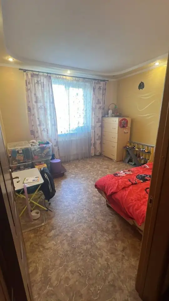 4-х комн квартира с авт отоп в городе Луганск квартал Мирный, 82,00 м², 3 эт., квартал Мирный, фотография 3