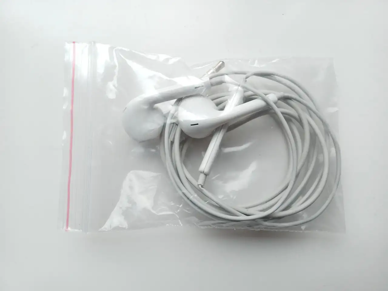 Наушники-вкладыши 1,15 м. mini-jack 3,5 мм. белые, фотография 9