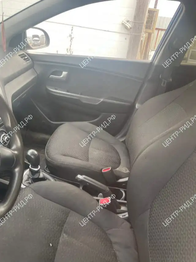 Автомобиль KIA Rio, 2012, фотография 10