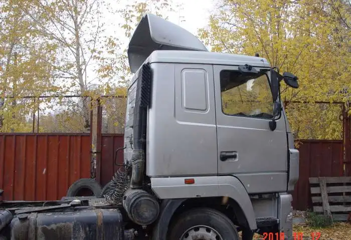седельный грузовой тягач, фотография 2