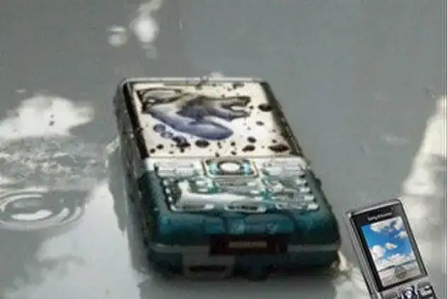 Sony Ericsson C702i Cyber-shot оригинал, фотография 6