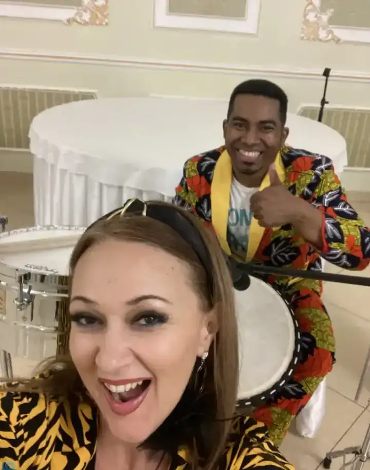 Тамада-Ведущая поющая Анна Тетерюк. Подарок-клип!, фотография 17