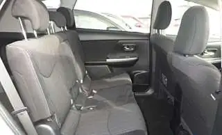 Автомобиль из Японии Toyota Prius Alpha, фотография 8