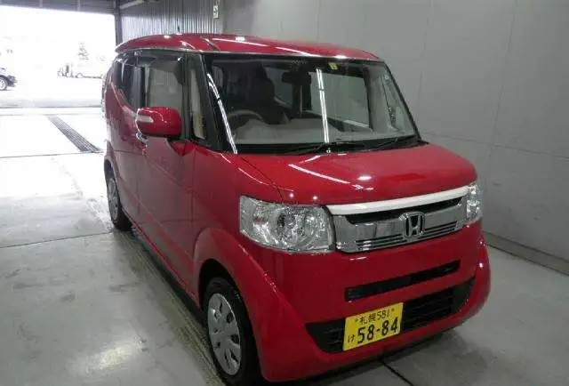 Хэтчбек HONDA N BOX SLASH, фотография 1