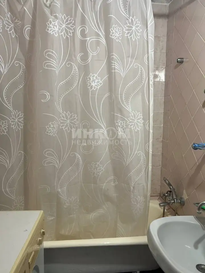 2-х комн квартира с авт отоп в городе Луганск квартал Дзержинского, 54,00 м², 5 эт., квартал Дзержинского, фотография 5