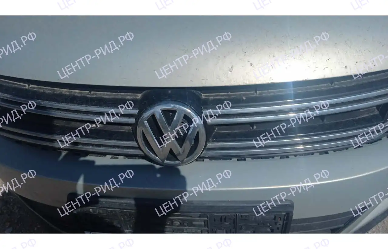 Автомобиль Volkswagen Tiguan, 2012, фотография 13