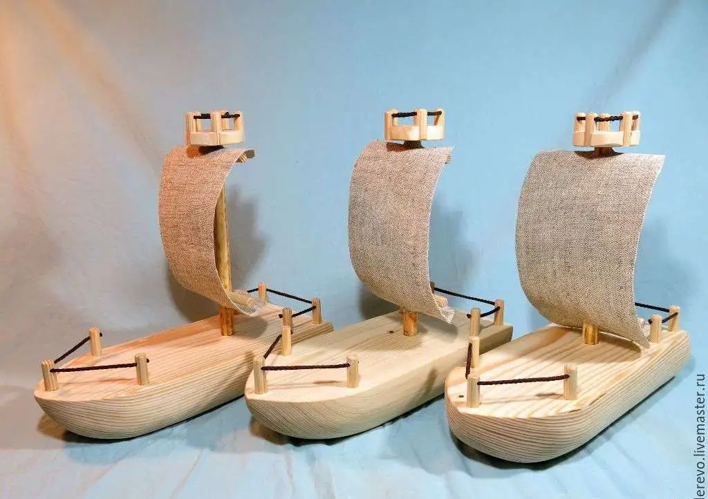 Мечи,катаны,кинжалы и игрушки из дерева, фотография 5