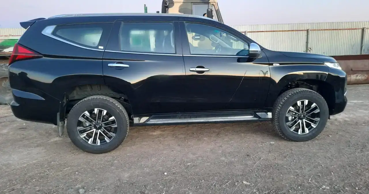 MITSUBISHI MONTERO SPORT 2022, фотография 5