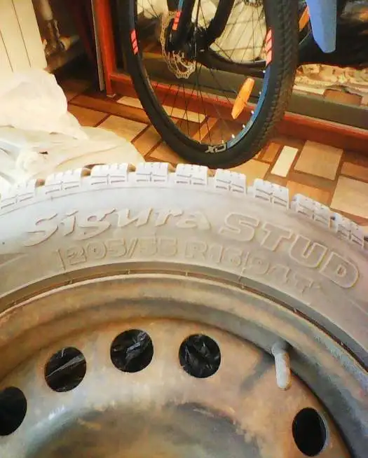 Колёса зимние, резина Tigar sigura stud, 205/55 r16, фотография 3