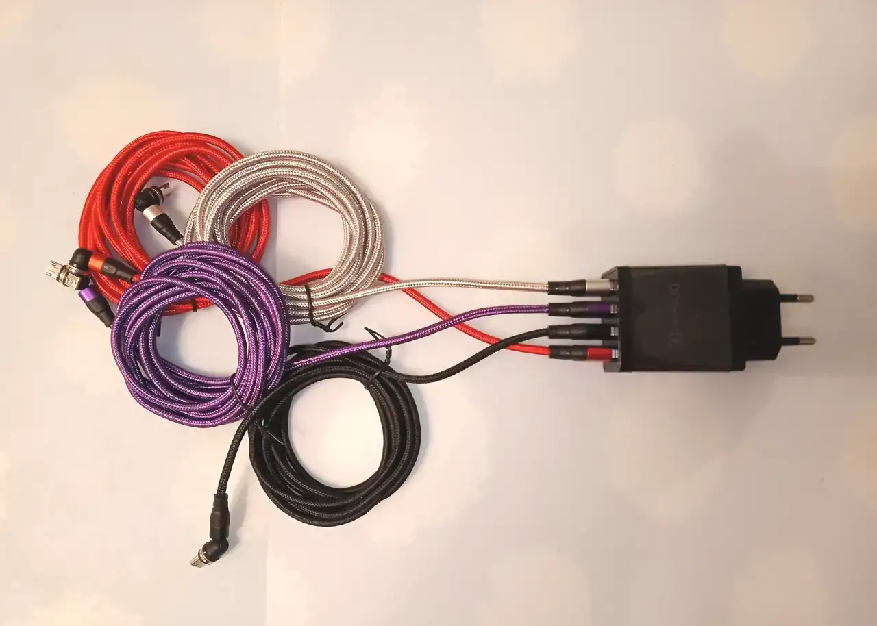 Устройство зарядное Quick Charge 3.0, фотография 1