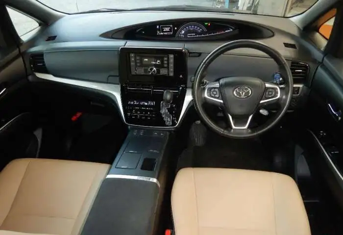 Продажа автомобилей Toyota Estima, фотография 4