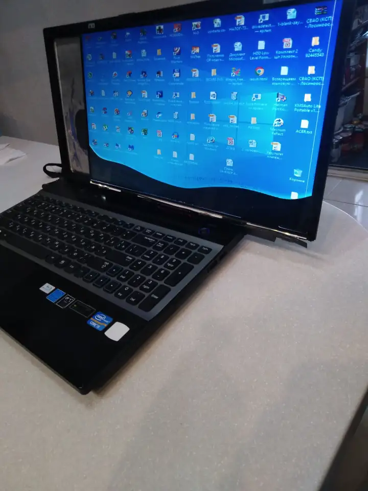 Samsung NP300V5A Core i5  ноутбук запчасти, фотография 6