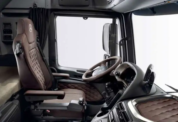 Тягач Mercedes-Benz Actros 1845 LS, фотография 8
