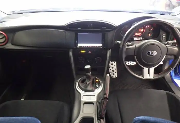 Subaru BRZ отличный спорт купе, фотография 5