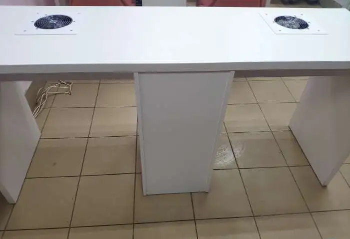 маникюрный стол, фотография 1