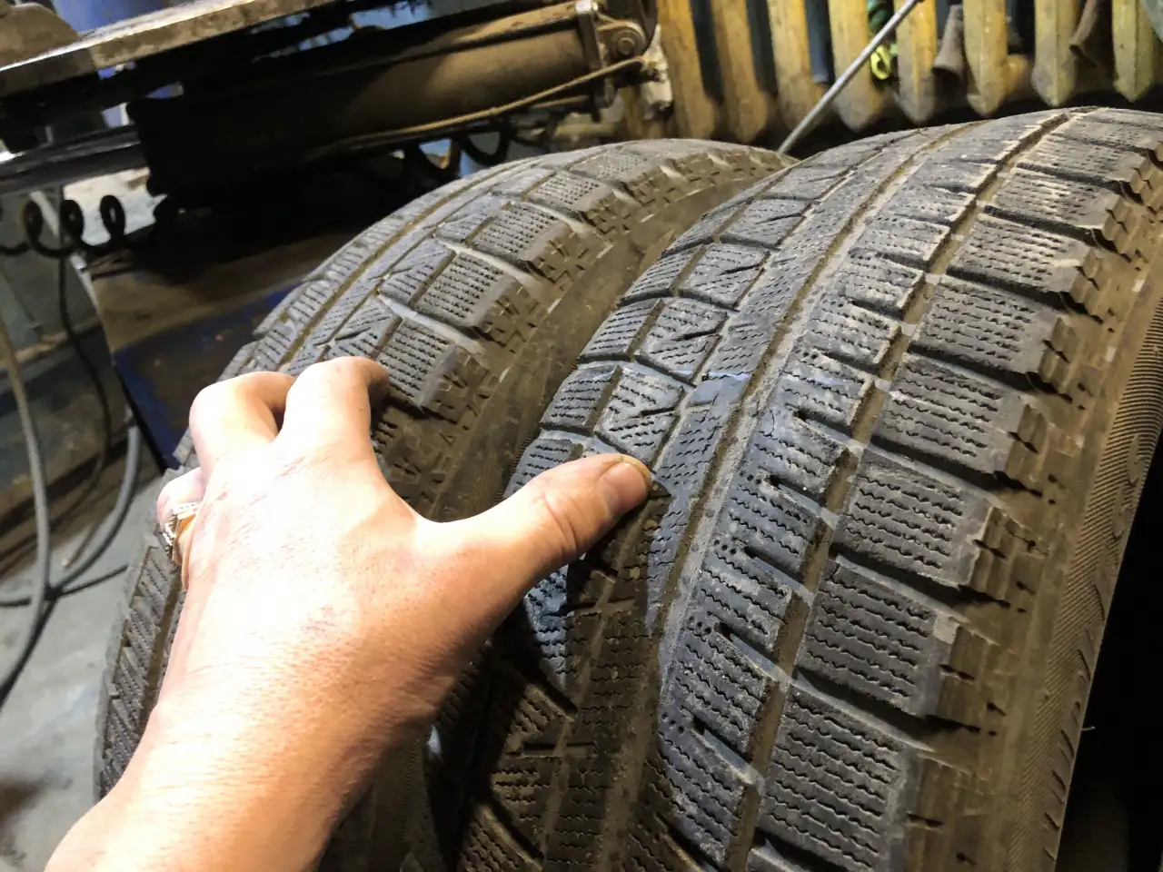 2 шины бу Bridgestone Blizzak REVO GZ 19565 R15 91S, фотография 10