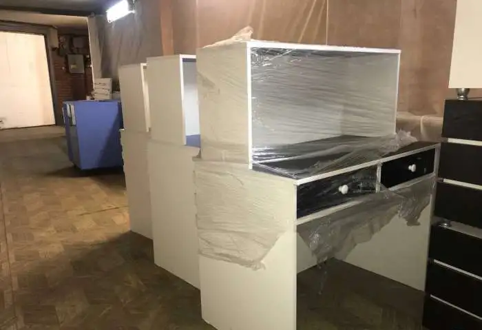 Торговое оборудование. Прилавки, ресепшен, фотография 3