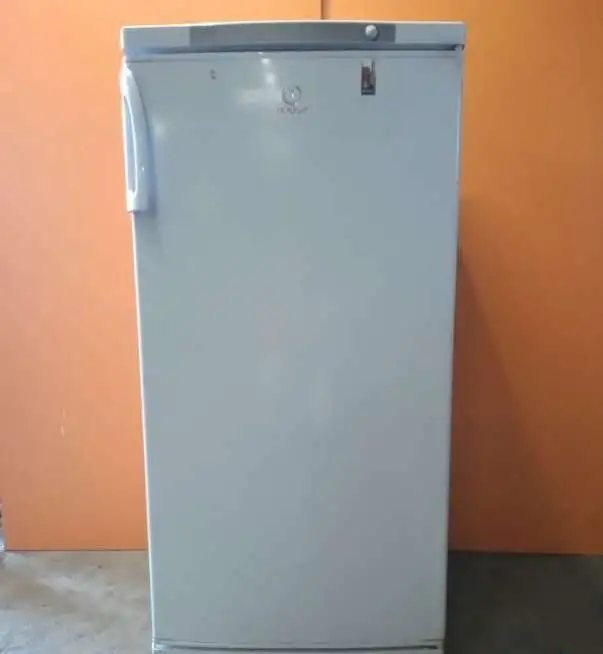 Холодильник Indesit, фотография 1