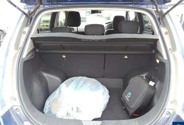 Электромобиль хэтчбек Nissan Leaf кузов AZE0 модификация X 80th гв 2014, фотография 9