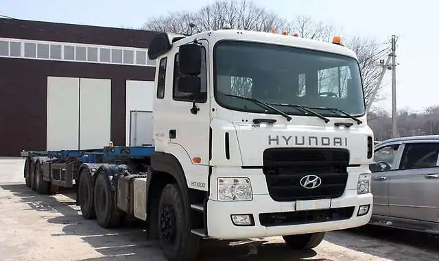 Cедельный тягач Hyundai HD1000, 2012г, фотография 1