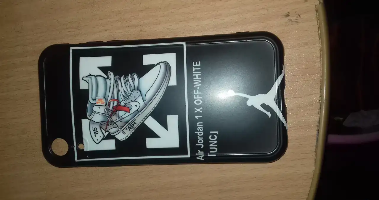 чехол от айфона XR, фотография 1