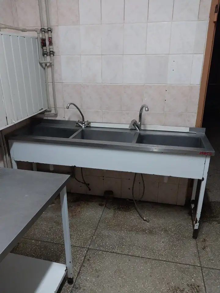 Продам мойку трехсекционную бу, фотография 1
