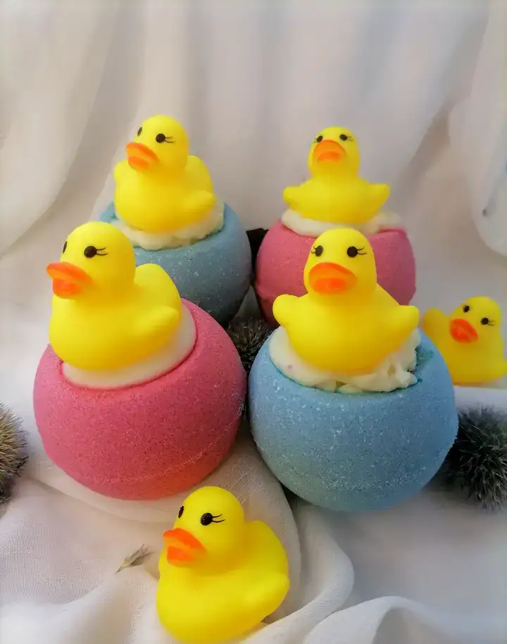 Бомбочка для ванны с уточкой, фотография 2
