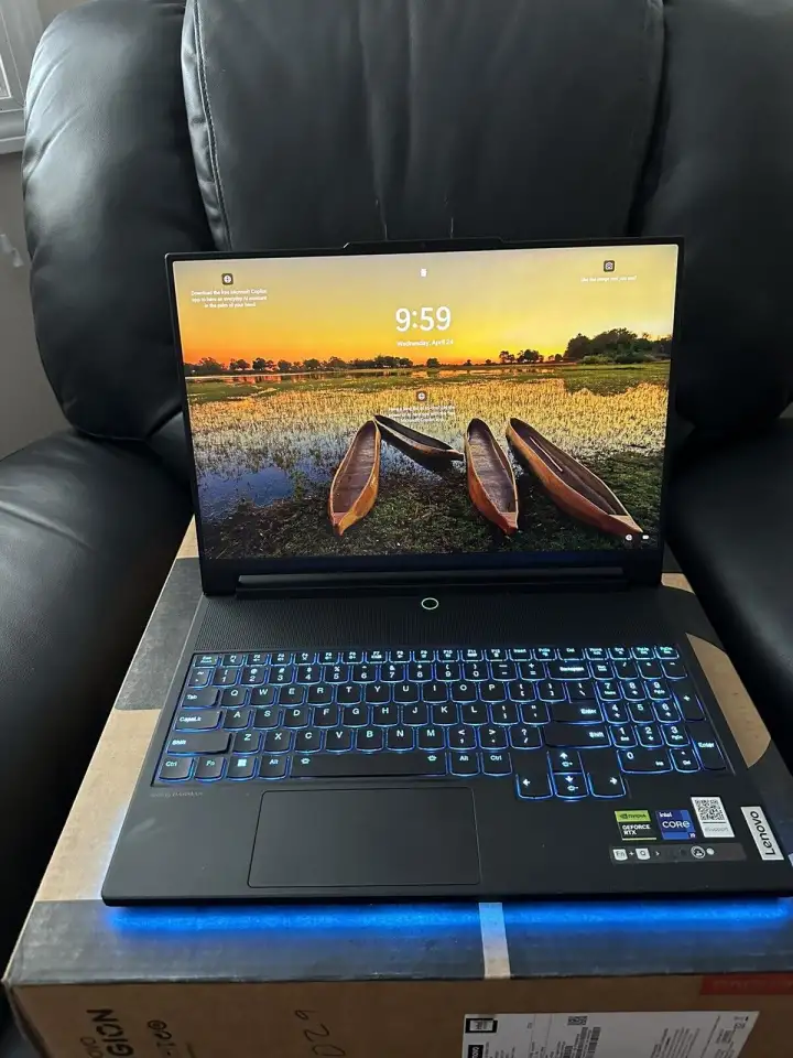 Lenovo 16 Legion 9i Игровой ноутбук угольно-черный, фотография 2
